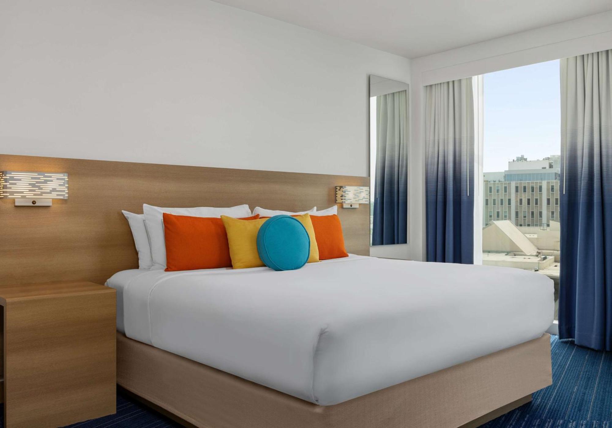 The Art Hotel Denver, Curio Collection By Hilton Exterior foto
